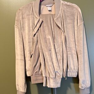 Women's Velour Style Lounge Set